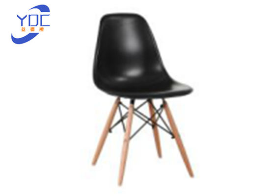 Kursi Makan Kaki Kayu Tinggi 82cm Dengan Kursi Bahan PP